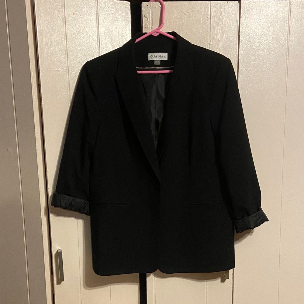 Calvin Klein Women's Elegant Black Blazer